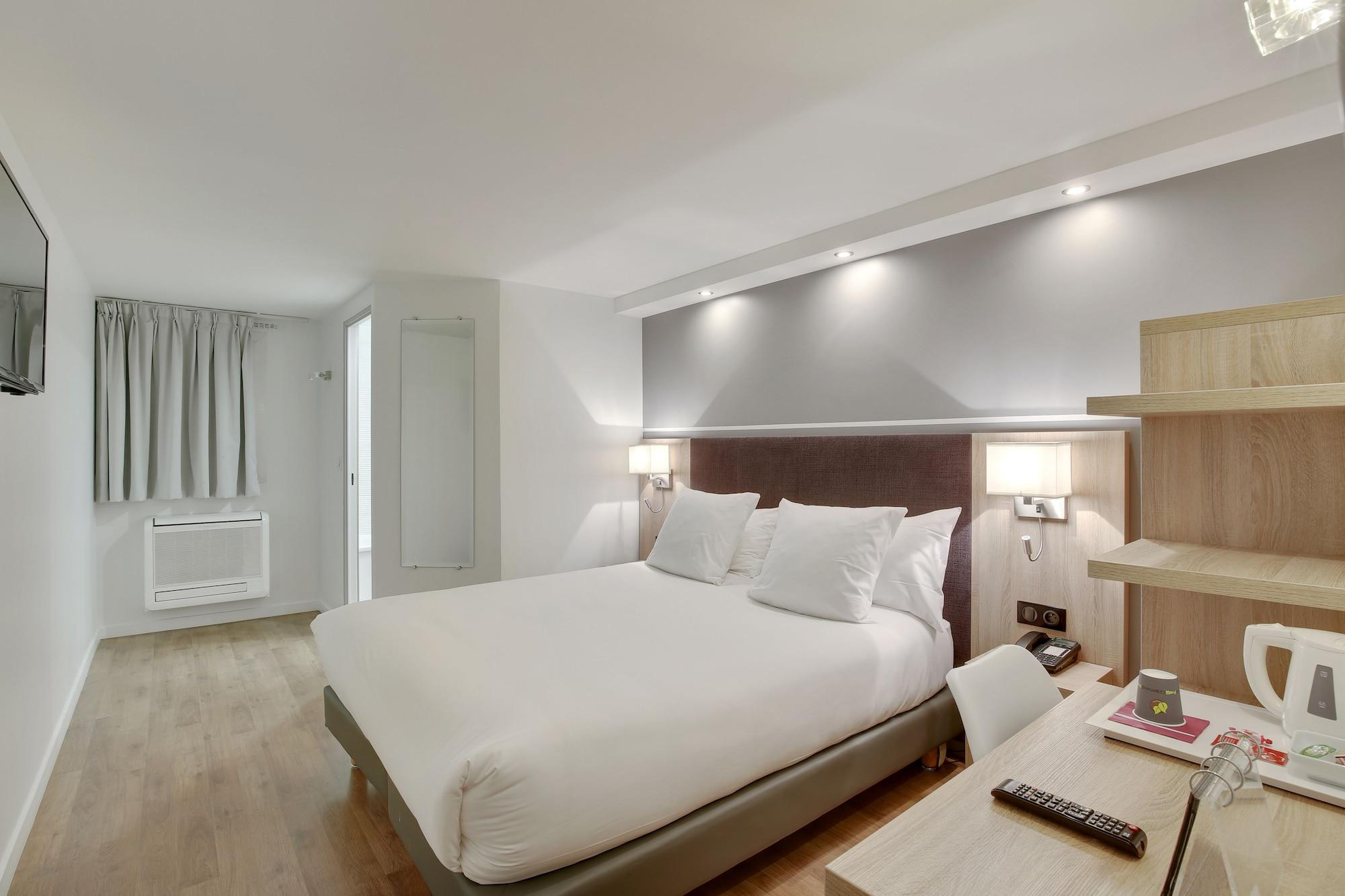Hotel L'Amandier Нантер Екстериор снимка