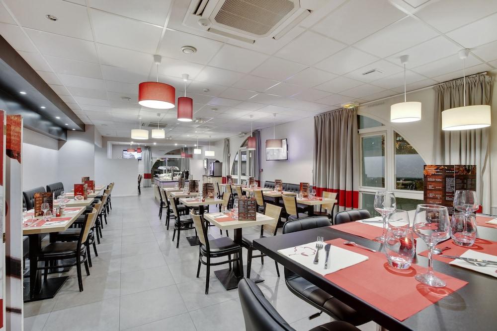 Hotel L'Amandier Нантер Екстериор снимка
