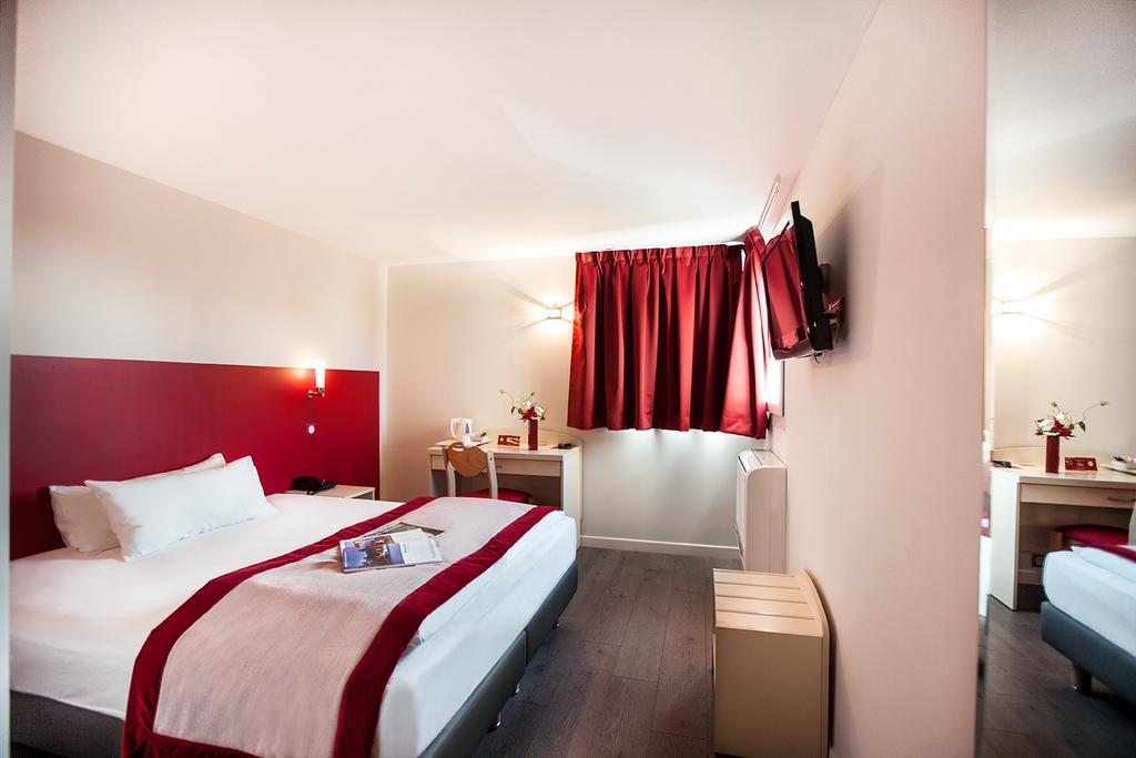 Hotel L'Amandier Нантер Екстериор снимка