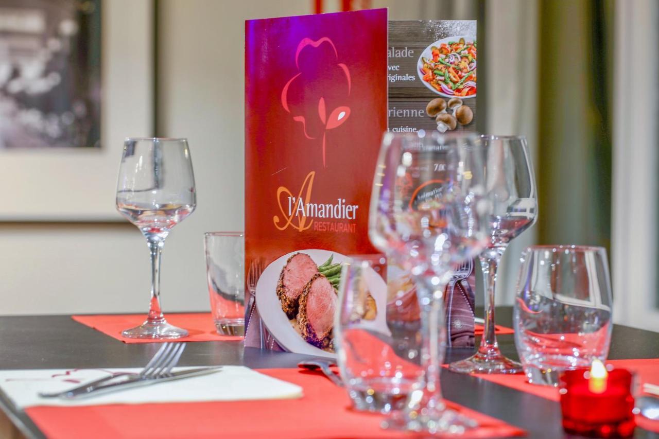 Hotel L'Amandier Нантер Екстериор снимка